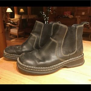 Born Chelsea Boots